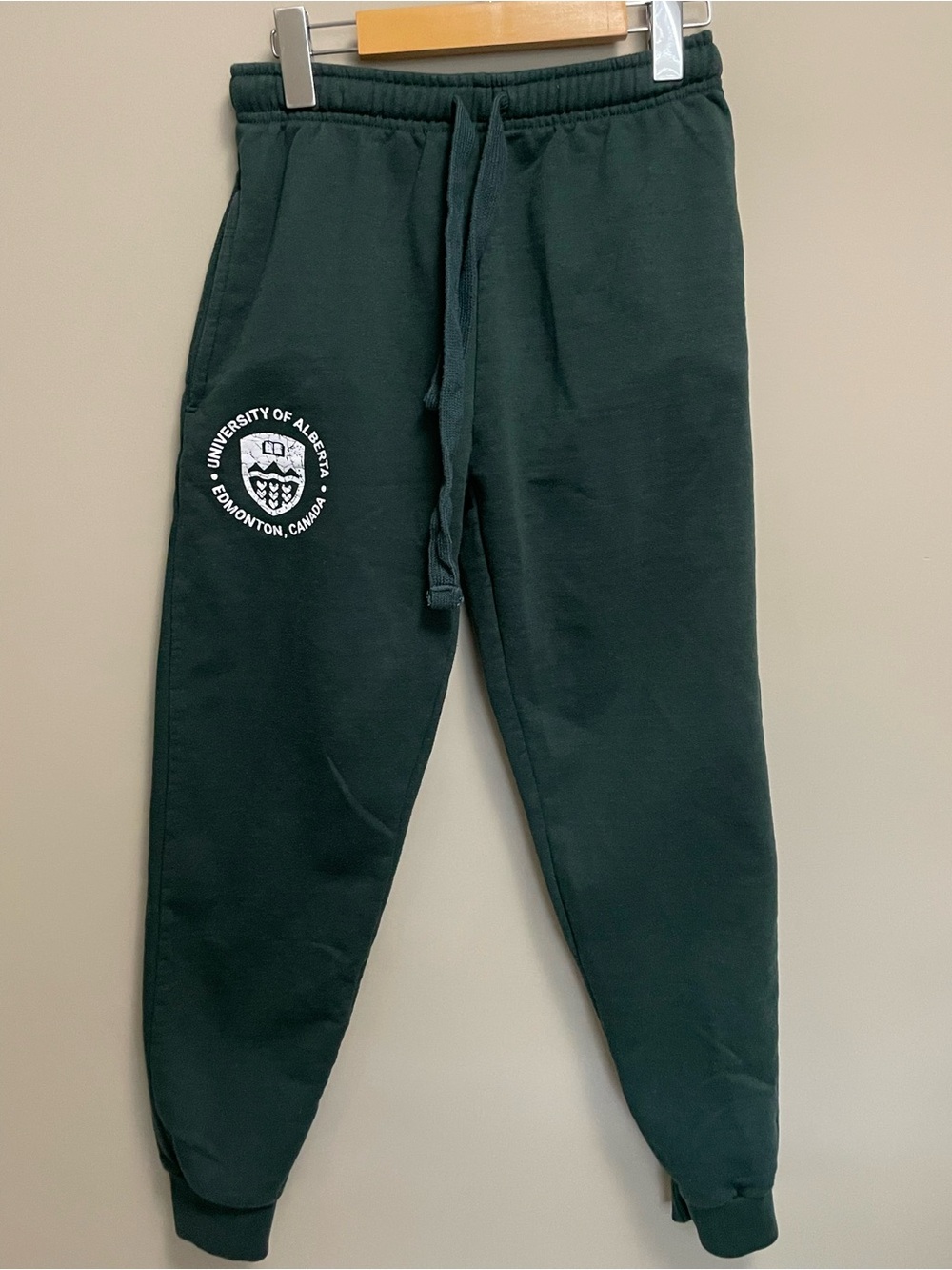 University of Alberta UofA Green Sweatpants Men Women Small